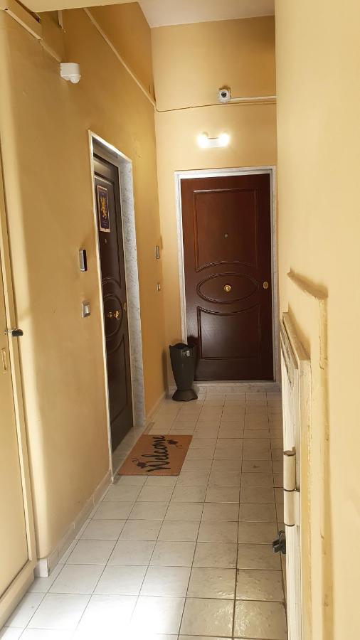 Gli Appartamenti Del Duca Di Miroballo Naples Luaran gambar